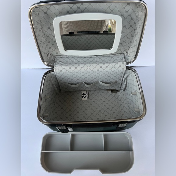 Vintage American Tourister Make Up/ Travel Hard Case Luggage - Picture 7 of 10